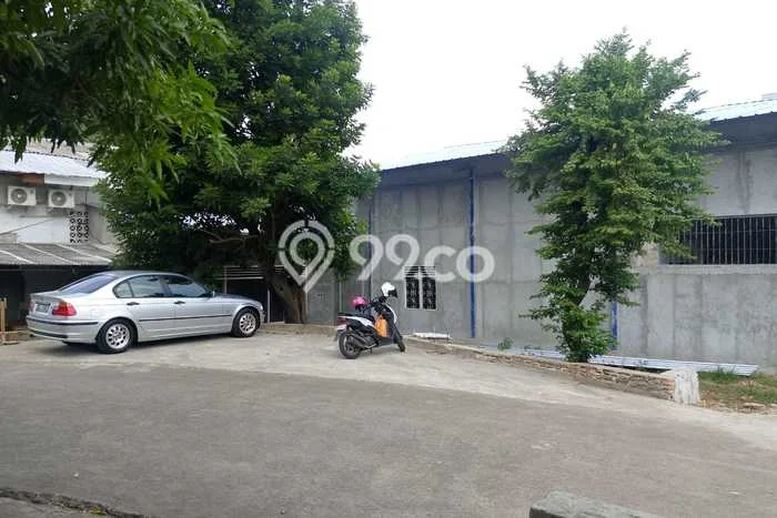LOKASI SUPER STRATEGIS! Gudang Kawasan Penggilingan, Luas 700m², Prospek Pembeli LOKASI SUPER STRATEGIS! Gudang Kawasan Penggilingan, Luas 700m², Prospek Pembeli