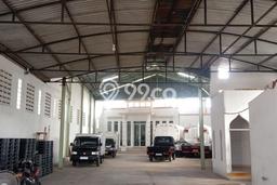 Unit Gudang Disewa Lokasi Cakung, Jakarta Timur Spesifikasi Luas Bangunan 897m2 Unit Gudang Disewa Lokasi Cakung, Jakarta Timur Spesifikasi Luas Bangunan 897m2
