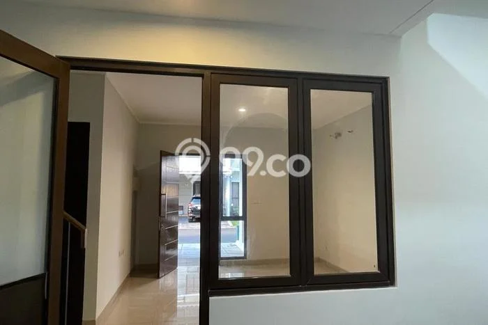 Disewakan! Rumah 4 Kamar Tidur &
3 Kamar Mandi di Summarecon Bekasi, Bekasi Disewakan! Rumah 4 Kamar Tidur &
3 Kamar Mandi di Summarecon Bekasi, Bekasi