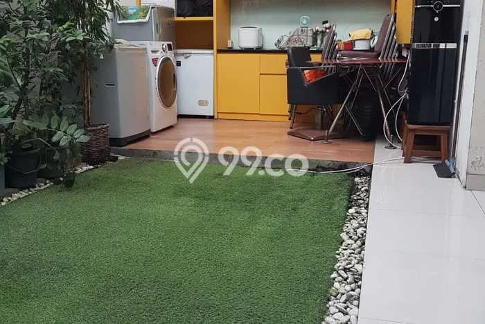 Dijual Rumah Luas Elegan Dengan View Cantik di Pondok Bambu, Jakarta Timur Dijual Rumah Luas Elegan Dengan View Cantik di Pondok Bambu, Jakarta Timur
