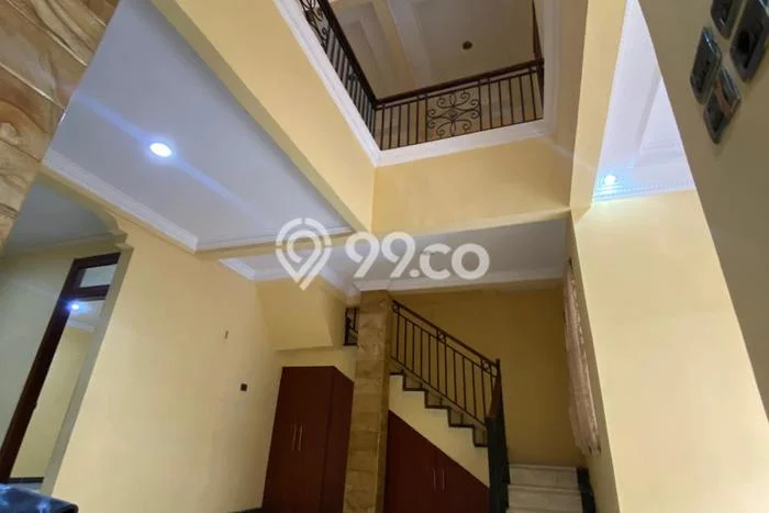 Hunian Nyaman Asri 4 KT Siap Huni di Pondok Bambu Jakarta Timur Hunian Nyaman Asri 4 KT Siap Huni di Pondok Bambu Jakarta Timur