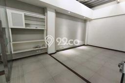 AREA KOMERSIAL! Ruko Disewakan Kawasan Kelapa Gading, Luas 306m², Akses Strategis AREA KOMERSIAL! Ruko Disewakan Kawasan Kelapa Gading, Luas 306m², Akses Strategis