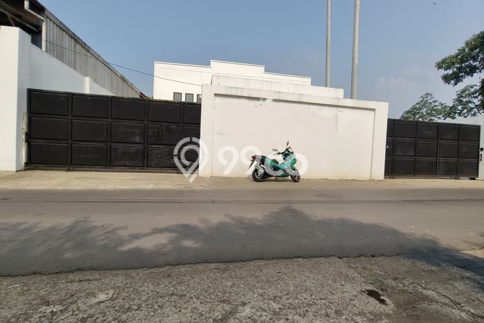Gudang For Rent Kawasan Bekasi, Luas 1300m², Area Premium Gudang For Rent Kawasan Bekasi, Luas 1300m², Area Premium