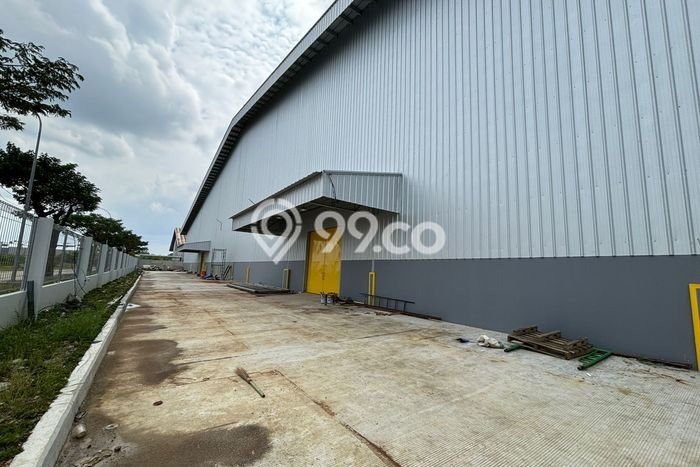 For Rent Gudang Strategis di Cikarang, Luas 8531m², Lokasi Berkembang For Rent Gudang Strategis di Cikarang, Luas 8531m², Lokasi Berkembang