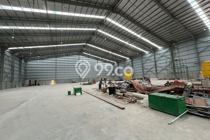 Gudang Disewakan di Cikarang, Luas 3116m², Lokasi Komersial, Akses Utama Gudang Disewakan di Cikarang, Luas 3116m², Lokasi Komersial, Akses Utama