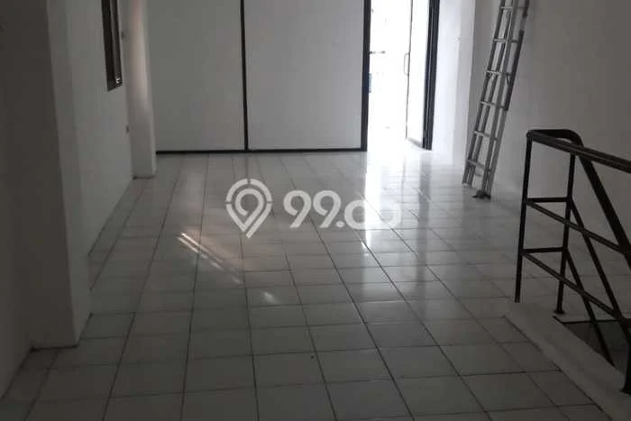 Unit Ruko Dijual di Jakarta Timur LT 60m2 & LB 240m2 Unit Ruko Dijual di Jakarta Timur LT 60m2 & LB 240m2