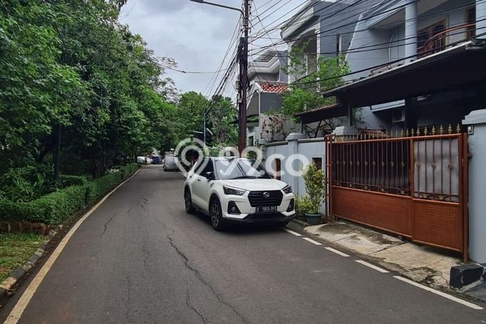 Rumah Elit Modern Tanpa Renovasi di Bendungan Hilir Jakarta Pusat Rumah Elit Modern Tanpa Renovasi di Bendungan Hilir Jakarta Pusat