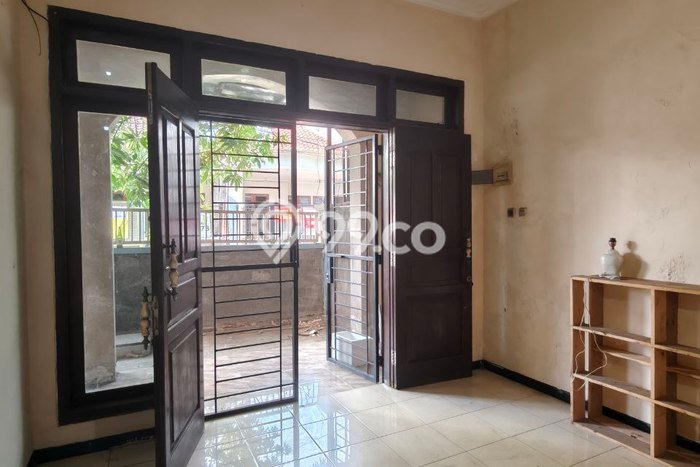 Jual Rumah Strategis Bagus Punya 3 KT di Waru Sidoarjo SHM Jual Rumah Strategis Bagus Punya 3 KT di Waru Sidoarjo SHM