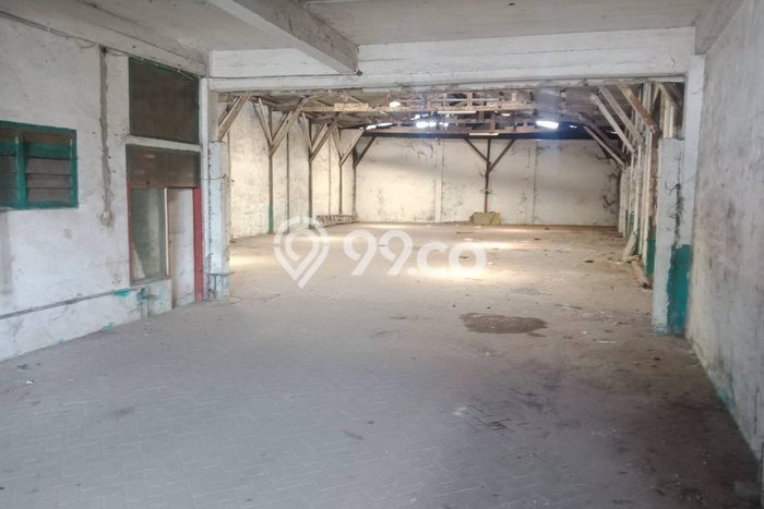 Unit Gudang Dijual di Tandes Surabaya Luas Tanah 582m2, Luas Bangunan 620m2 Unit Gudang Dijual di Tandes Surabaya Luas Tanah 582m2, Luas Bangunan 620m2