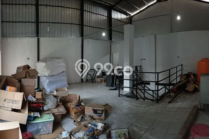 Untuk Dijual! Gudang di Manukan Surabaya LT 96m2 / LB 192m2 Kawasan Strategis Untuk Dijual! Gudang di Manukan Surabaya LT 96m2 / LB 192m2 Kawasan Strategis
