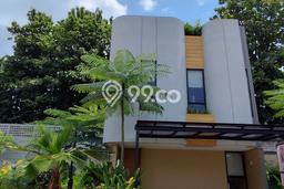 Jual Rumah Luas Megah Dengan View Eksklusif di BSD, Tangerang Jual Rumah Luas Megah Dengan View Eksklusif di BSD, Tangerang