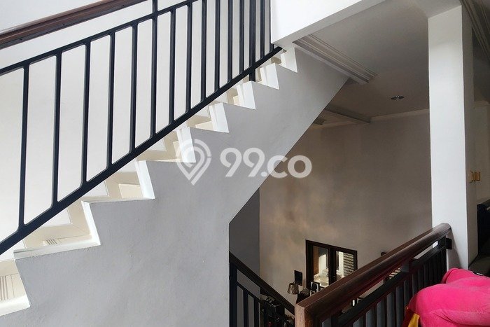 Rumah Elit LB 250m2 Siap Huni Desain Elegan di Kemang Pratama, Bekasi Rumah Elit LB 250m2 Siap Huni Desain Elegan di Kemang Pratama, Bekasi