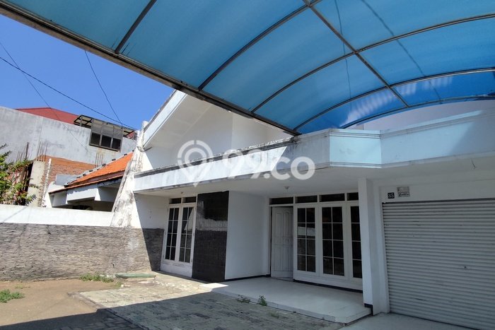 SPECIAL PRICE! Rumah area Sukomanunggal, 2 KM, Dekat Pusat Kota, Luas 300m2m² Bangunan 265m2m² SPECIAL PRICE! Rumah area Sukomanunggal, 2 KM, Dekat Pusat Kota, Luas 300m2m² Bangunan 265m2m²