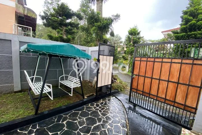 Vila di Cipanas, Dimensi 220m2m², Cocok untuk hunian keluarga Vila di Cipanas, Dimensi 220m2m², Cocok untuk hunian keluarga
