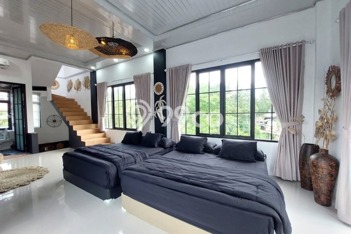 Vila Kawasan Cipanas, Area 0m², Kawasan Asri, Harganya Bersaing Vila Kawasan Cipanas, Area 0m², Kawasan Asri, Harganya Bersaing