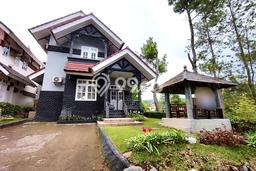 Rumah Strategis Modern Lb 200m2 di Cipanas, Cianjur Rumah Strategis Modern Lb 200m2 di Cipanas, Cianjur