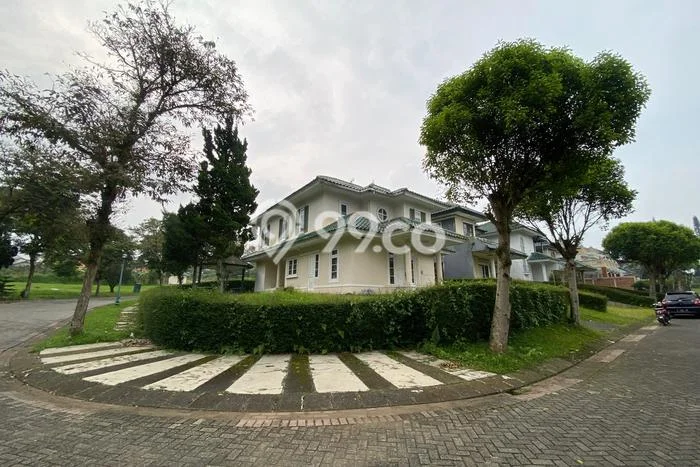 For Sale Rumah 5 Kamar Lokasi Strategis Bagus dan Strategis di Cipanas For Sale Rumah 5 Kamar Lokasi Strategis Bagus dan Strategis di Cipanas