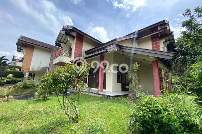 Vila Premium Kawasan Cipanas, Luas 685m2m², Dekat Cipanas, Cianjur, Cianjur Vila Premium Kawasan Cipanas, Luas 685m2m², Dekat Cipanas, Cianjur, Cianjur