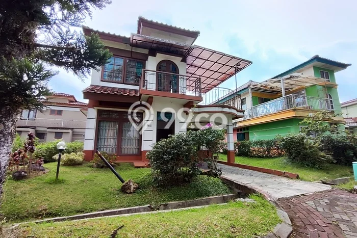 AREA PREMIUM! Vila di Cipanas, Dimensi 256m2m², Pemandangan Menarik di area AREA PREMIUM! Vila di Cipanas, Dimensi 256m2m², Pemandangan Menarik di area