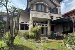 Rumah Modern 4 Kamar LT 278m2 di Pinus Rumah Modern 4 Kamar LT 278m2 di Pinus
