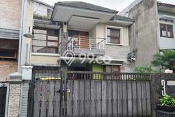 Rumah Elit Modern Tanpa Renovasi di Buah Batu Bandung Rumah Elit Modern Tanpa Renovasi di Buah Batu Bandung