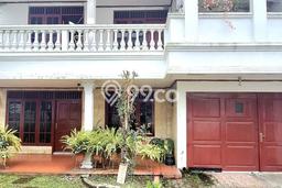 Rumah Modern Cantik 6 Kamar Bisa Langsung Pindah di Medan Baru Rumah Modern Cantik 6 Kamar Bisa Langsung Pindah di Medan Baru