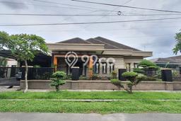 Rumah Eksklusif Siap Huni LT 798m2 di Medan Timur, Medan Rumah Eksklusif Siap Huni LT 798m2 di Medan Timur, Medan