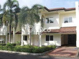 Rumah Modern Disewakan di Kebayoran Lama Jakarta Selatan Lokasi Sangat Strategis Rumah Modern Disewakan di Kebayoran Lama Jakarta Selatan Lokasi Sangat Strategis