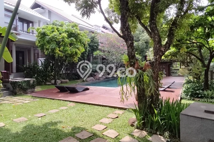 Hunian Ideal dengan LT 250m2 & LB 350m2 Dikontrakkan di Cipete Hunian Ideal dengan LT 250m2 & LB 350m2 Dikontrakkan di Cipete