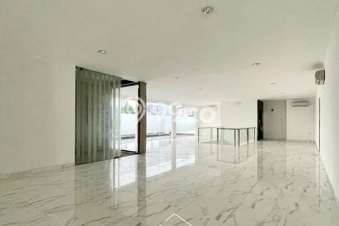 FOR SALE! Kantor di Kebayoran Baru Jakarta Selatan, LT 405m2, LB 1000m2 FOR SALE! Kantor di Kebayoran Baru Jakarta Selatan, LT 405m2, LB 1000m2