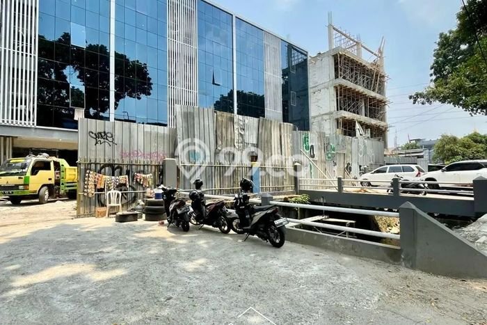 AREA PREMIUM! Ruko Kawasan Pasar Minggu, Luas 2023m², Area Strategis AREA PREMIUM! Ruko Kawasan Pasar Minggu, Luas 2023m², Area Strategis