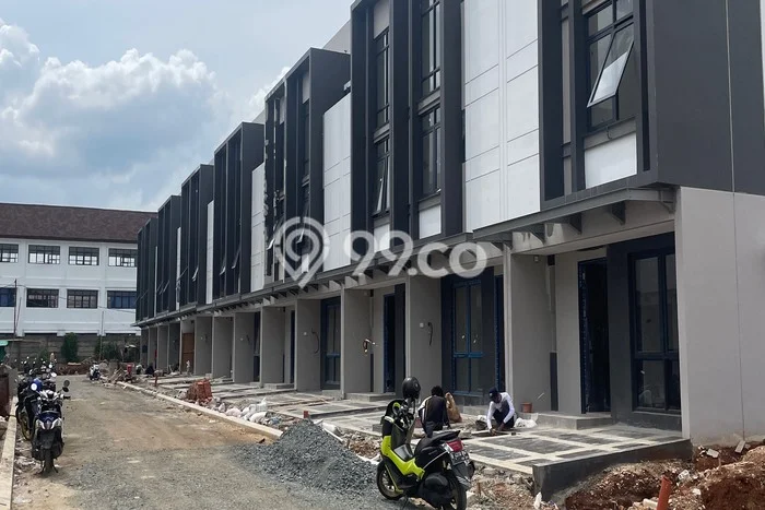 Dijual! Ruko di BSD City Tangerang LT 50m2 / LB 91m2 Kawasan Strategis Dijual! Ruko di BSD City Tangerang LT 50m2 / LB 91m2 Kawasan Strategis