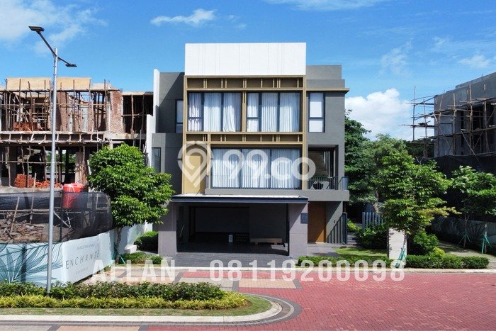 Rumah Elit Modern Tanpa Renovasi di BSD City Tangerang Rumah Elit Modern Tanpa Renovasi di BSD City Tangerang