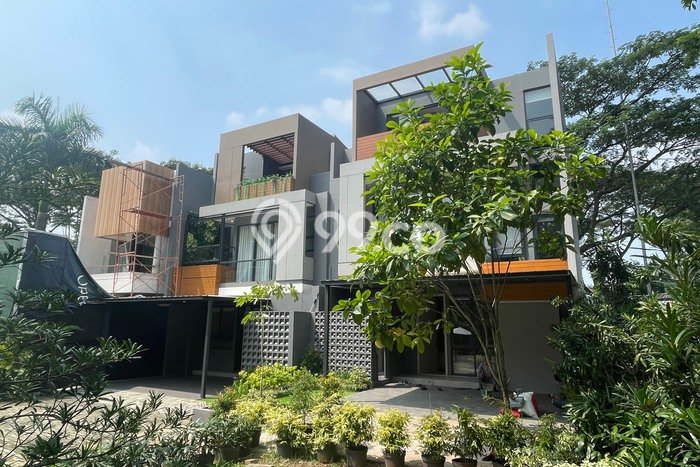 Dijual Rumah Luas Elegan Dengan View Eksklusif di BSD City, Tangerang Dijual Rumah Luas Elegan Dengan View Eksklusif di BSD City, Tangerang