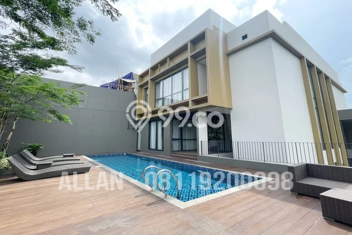 Hunian Elit LB 480m2 Siap Huni Desain Elegan di Gading Serpong, Tangerang Hunian Elit LB 480m2 Siap Huni Desain Elegan di Gading Serpong, Tangerang