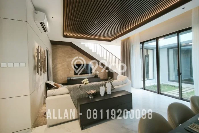 Dijual Rumah Luas Elegan Dengan View Cantik di Gading Serpong, Tangerang Dijual Rumah Luas Elegan Dengan View Cantik di Gading Serpong, Tangerang