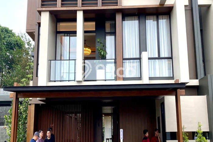 Ready to Use! Premium House LT 180m2 Desain Modern di BSD City Ready to Use! Premium House LT 180m2 Desain Modern di BSD City