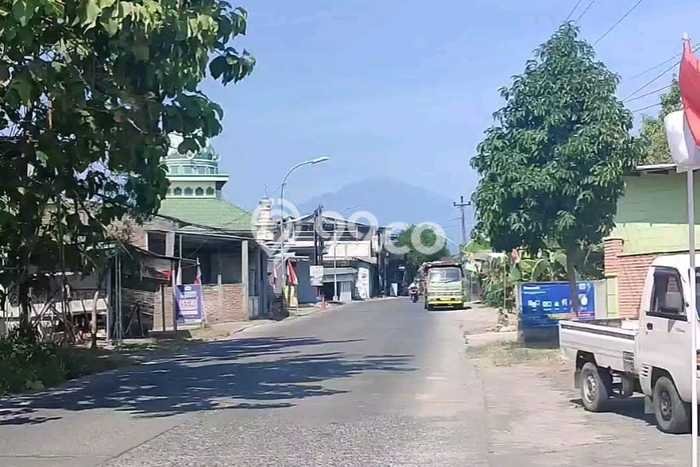 Tanah Disewakan Lokasi Semarang Seluas 539m2 Strategis dan Aman Tanah Disewakan Lokasi Semarang Seluas 539m2 Strategis dan Aman