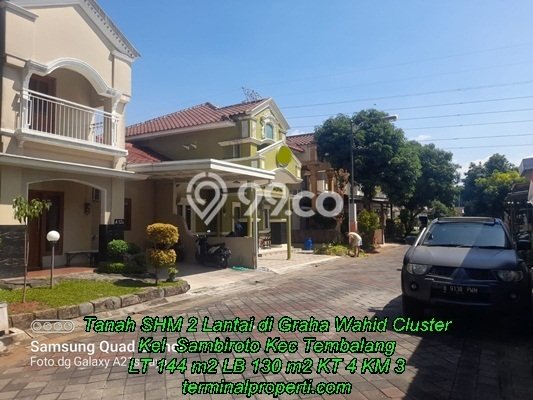 Rumah Luas Asri 4 KT Siap Pakai di Sambiroto Semarang Rumah Luas Asri 4 KT Siap Pakai di Sambiroto Semarang