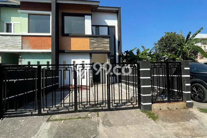 Rumah Modern Minimalis 3 Kamar Bisa Langsung Pindah di Pedurungan Rumah Modern Minimalis 3 Kamar Bisa Langsung Pindah di Pedurungan