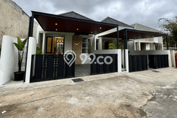 Rumah Modern 3 KT di Sleman Yogyakarta Unfurnished Rumah Modern 3 KT di Sleman Yogyakarta Unfurnished