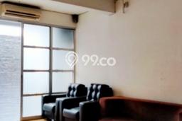 Rumah 4 Kamar Lokasi Asri di Green Ville, Jakarta Barat Rumah 4 Kamar Lokasi Asri di Green Ville, Jakarta Barat