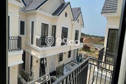 Rumah Strategis Modern Lb 166m2 di Tangerang, Tangerang Rumah Strategis Modern Lb 166m2 di Tangerang, Tangerang