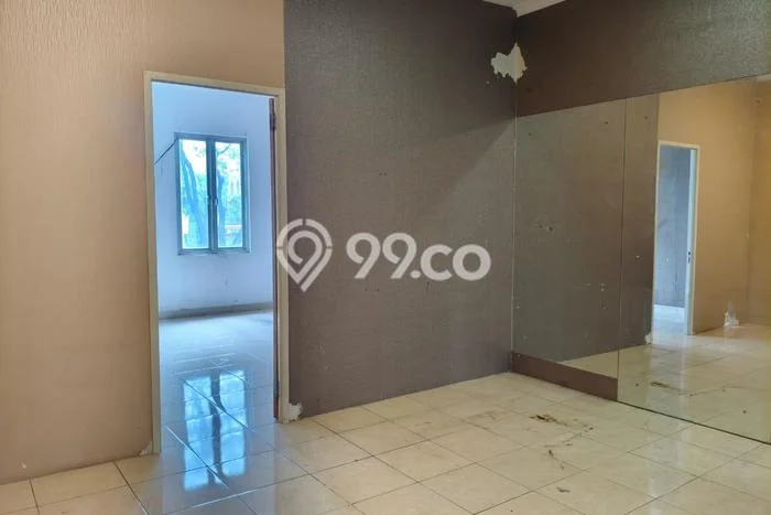 Ruko Disewa di Tangerang dengan LB 202m2 Area Komersial Ramai Ruko Disewa di Tangerang dengan LB 202m2 Area Komersial Ramai