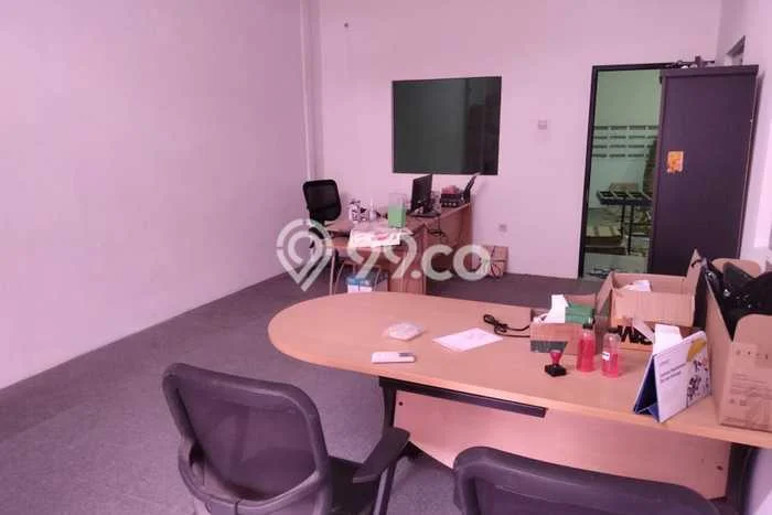 Gudang Dijual di Tangerang LT 240m2 & LB 400m2 Lokasi Terbaik! Gudang Dijual di Tangerang LT 240m2 & LB 400m2 Lokasi Terbaik!