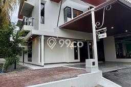For Sale! Luxury House LT 197m2 Desain Modern di Harjamukti For Sale! Luxury House LT 197m2 Desain Modern di Harjamukti