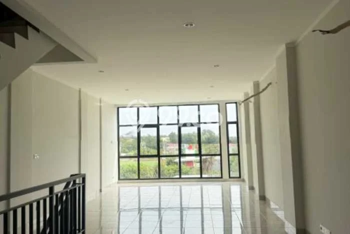 Ruko untuk Disewa di Pusat Bekasi Luas Bangunan 189m2 Ruko untuk Disewa di Pusat Bekasi Luas Bangunan 189m2