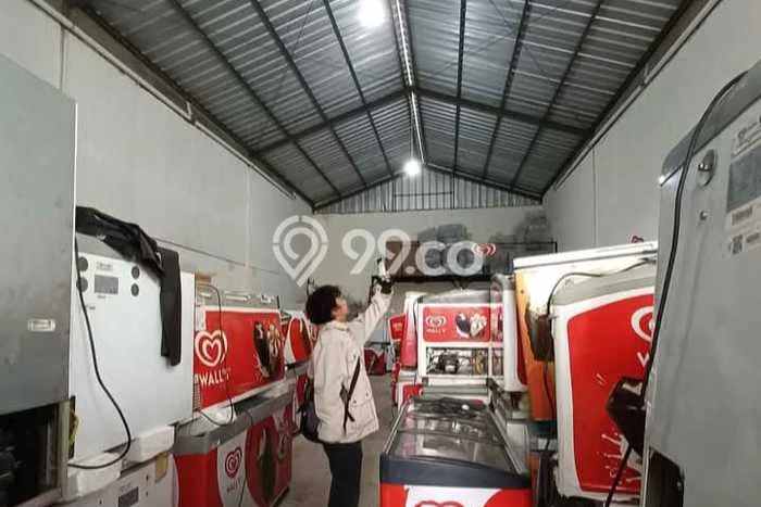 Unit Gudang Paling Strategis di Mustikajaya Bekasi dengan LB 250m2 Unit Gudang Paling Strategis di Mustikajaya Bekasi dengan LB 250m2