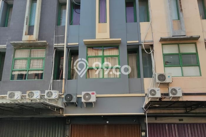 Unit Ruko Dijual di Jakarta Utara LT 94m2 & LB 180m2 Unit Ruko Dijual di Jakarta Utara LT 94m2 & LB 180m2