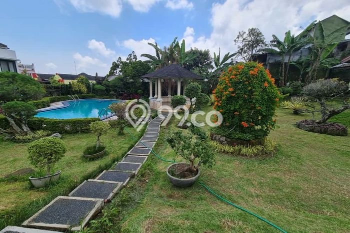 INVESTASI POTENSIAL! Vila di , Area 2050m2m², Lokasi Strategis INVESTASI POTENSIAL! Vila di , Area 2050m2m², Lokasi Strategis